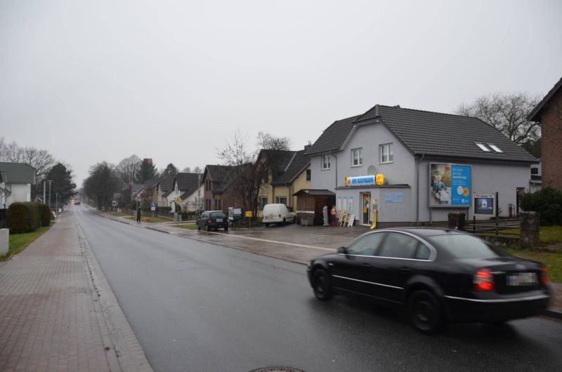 Dorfstr. 85 /IK Ihr Kaufmann/rts vom Eingang (quer zur Str)