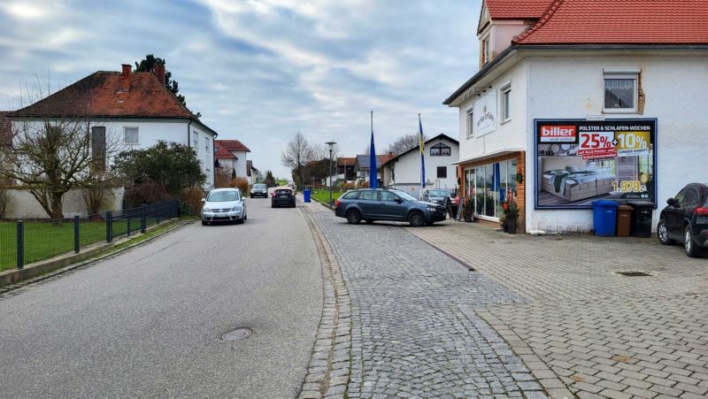 Landauer Str. 24/bei Autohaus