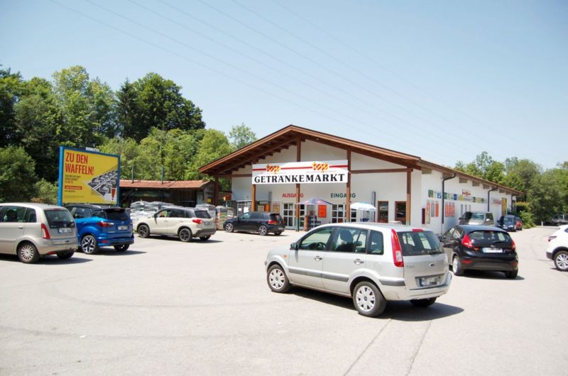 Hochbergstr. 24 /Edeka/lks von Eingang Top Getränkemarkt