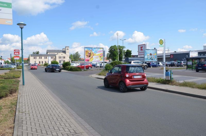 Lüneburger Str. 1 /Kaufland/Einfahrt/Sicht Einf (lks)