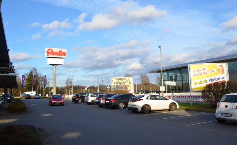 Hans-Böckler-Str. 1 /Famila/Sicht Markt (lks)