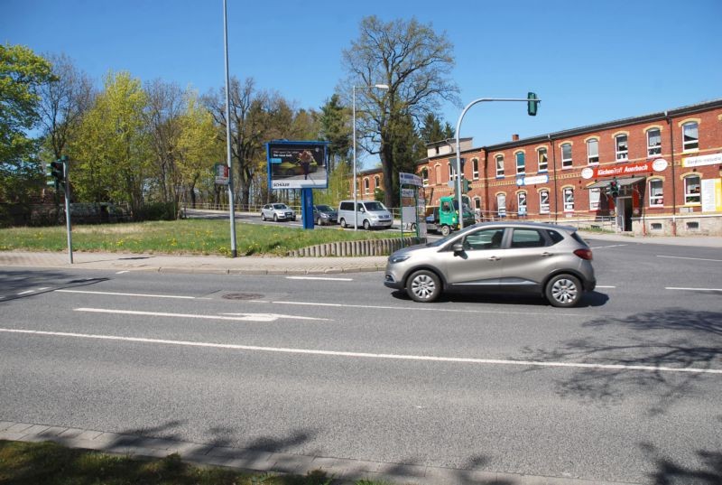 Obere Bahnhofstr/Ecke Bahnhofstr. 30/WE lks (City-Star)