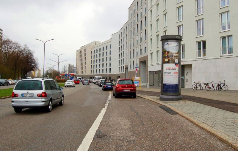 Boschetsrieder Str/Christel-Küpper-Platz 1-3