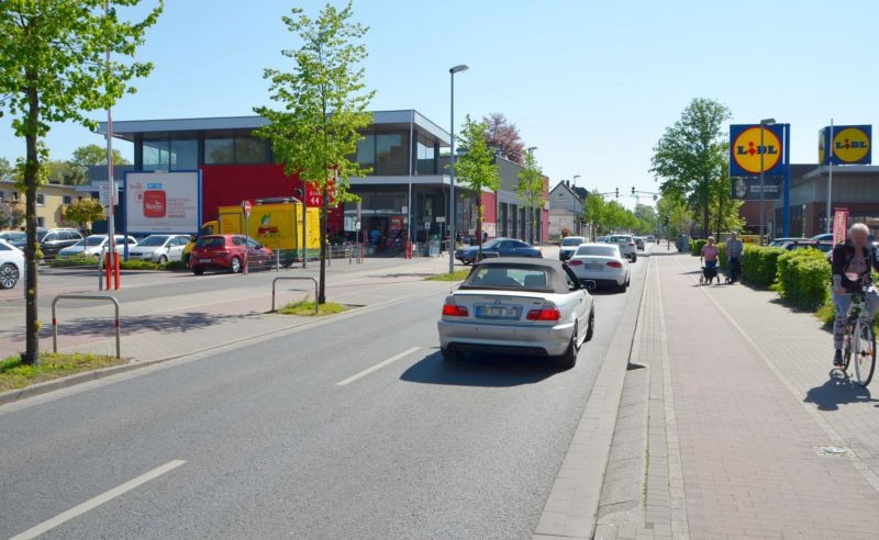 Alstedder Str. 138-140 /Rewe/Einfahrt (Sicht Einfahrt)