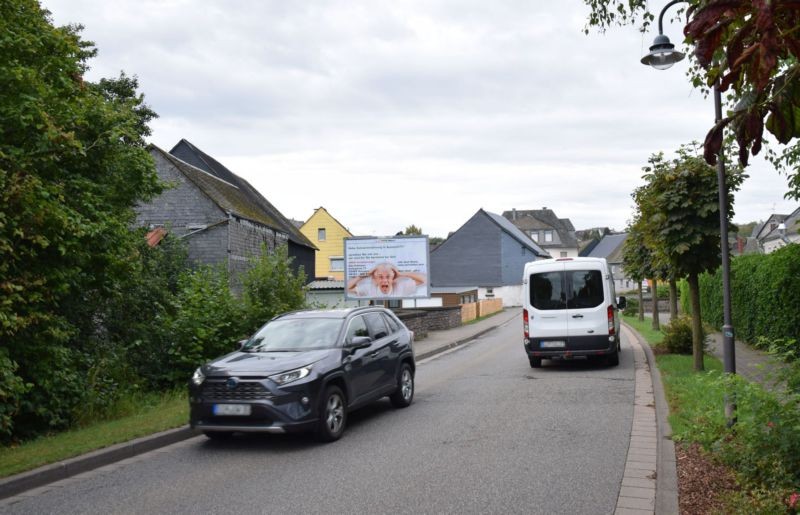 Bärenbacher Str. 2/WE lks