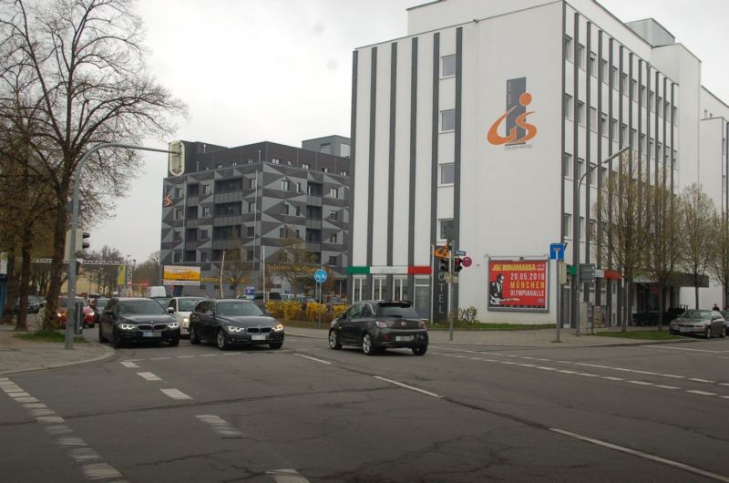 Zielstattstr. 12/Passauer Str/Zufahrt Tegut + Edeka