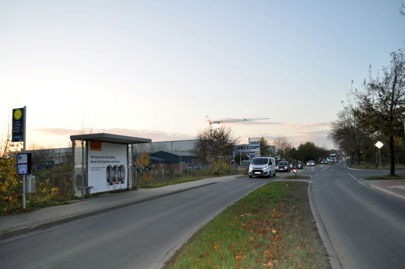 Hannoversche Strasse/K 142/Zum Sportplatz/WH  (Höver)