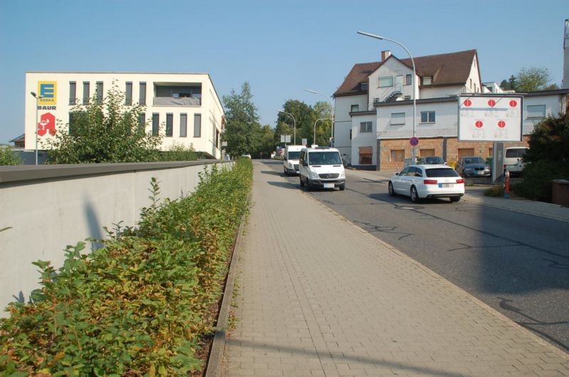 Riedstr/Ecke Fürstenbergstr/geg. Edeka/WE rts (City-Star)