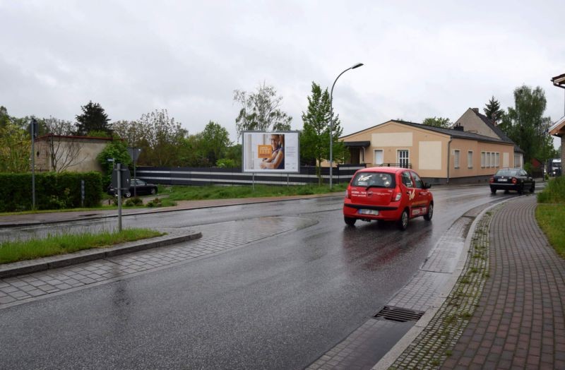 Hamburger Allee/B 5/Ecke Feldweg/quer  (Berge)