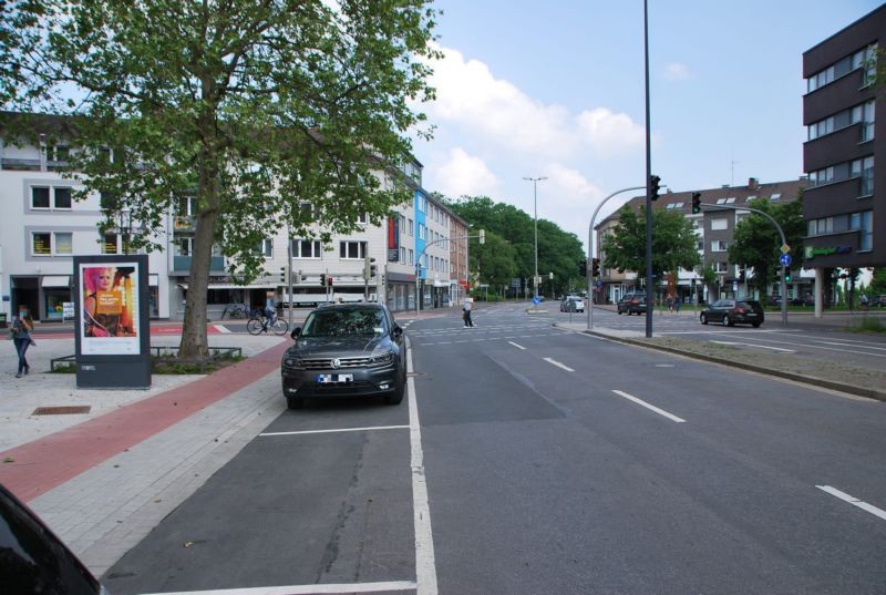 Friedrich-Ebert-Str/Berliner Str (WE lks)