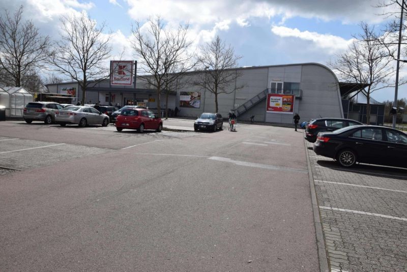 Zunftstr. 15 /Kaufland/neb. Eingang