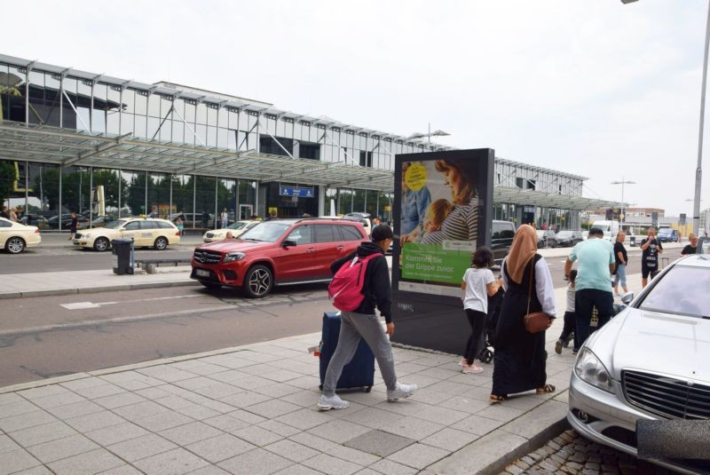 Flughafen Leipzig/Terminalring/Eingang/Ankunft (WE lks)