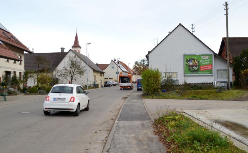 Hohentenger Str. 11/quer am Giebel  (Fulgenstadt)