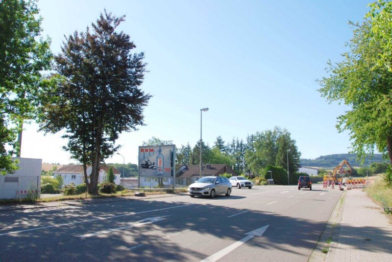 Jakobstr/Industriestr. 10/Zufahrt Edeka (WE lks)