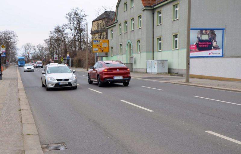 Ludwig-Hupfeld-Str. 1/neb. Bus-Hts (quer am Giebel)