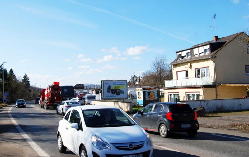 Bundesstr. 6 (quer zur B 256)