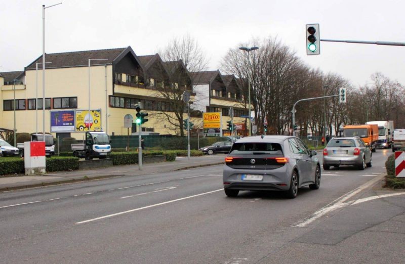 Rudolf-Diesel-Str. 2 /Netto (quer zur Krefelder Str)