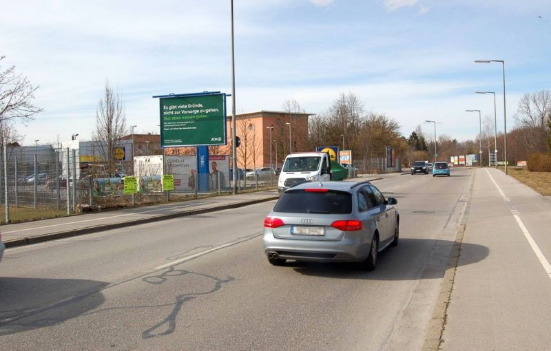 Bergsonstr. 147 /Lidl/Einfahrt/WE lks (City-Star)