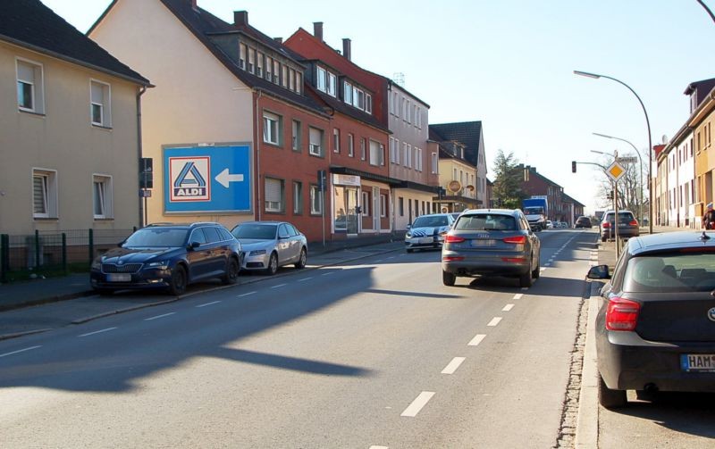 Hammer Str. 68 (quer am Giebel)