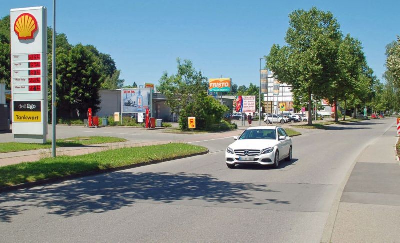 Leipzigstr. 30 /Fristo Getränkemarkt/Einfahrt (Sicht Tkst)