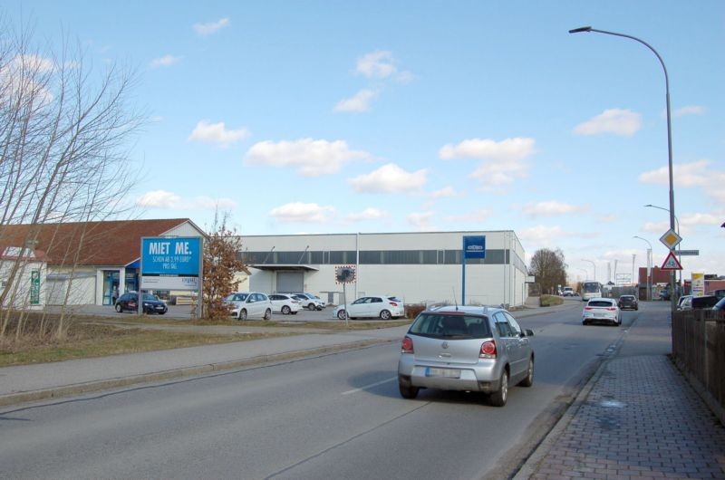 Bahnhofstr. 95 /Getränke Endres/neb. Eingang (Sicht Str)