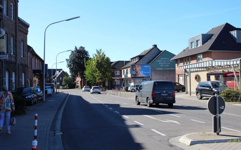 Roermonder Str. 75/Zufahrt Penny/WE rts/City-Star  (Karken)