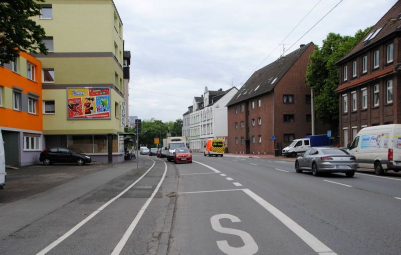 Castroper Str. 327/B 235/Zufahrt Netto (quer am Giebel)