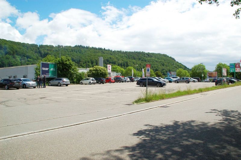 Sigmaringer Str. 154 /Kaufland/geg. Einfahrt Ehestetter Weg