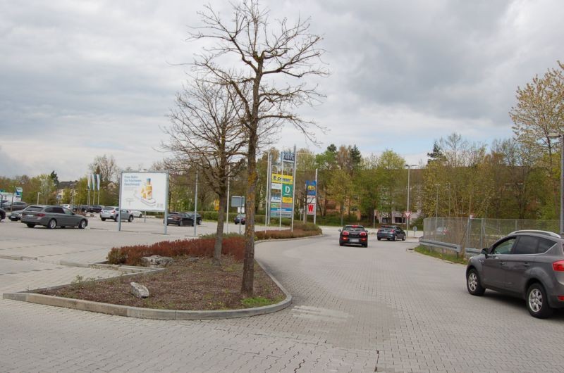 Regensburger Str. 60 /Edeka im Naabtalcenter/Sto.1 -WE lks