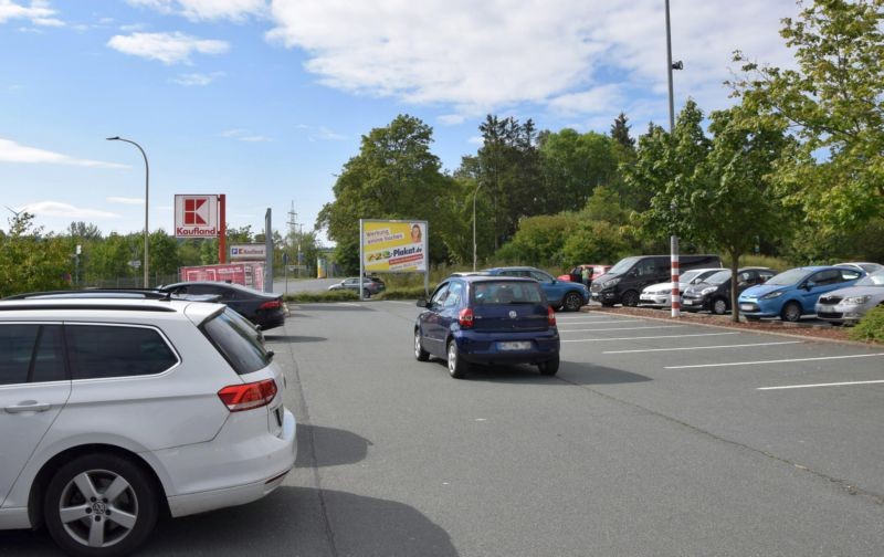 Dr.-Hans-Künzel-Str. 1 /Kaufland/Einfahrt (Sicht Eingang)