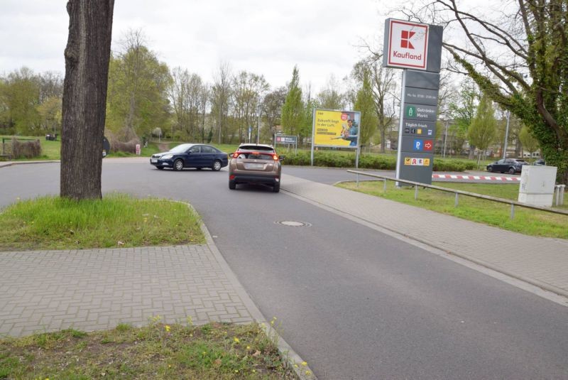 Wiesenstr. 7 /Kaufland/Einfahrt (quer zur Str)