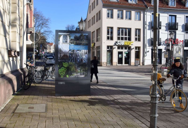 Wilhelmsplatz/Barfüßerstr/WE lks (Sicht Wilhelmsplatz)