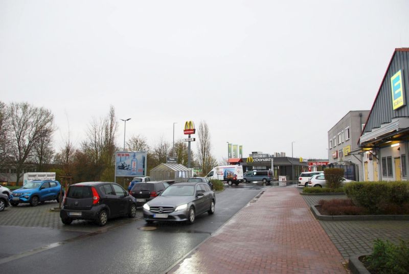 Am Giener 23 /E-center/bei Getränkemarkt+Fressnapf