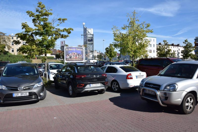 Georg-Dreke-Ring 60 /Kaufland/geg. Einfahrt (Sicht Markt)