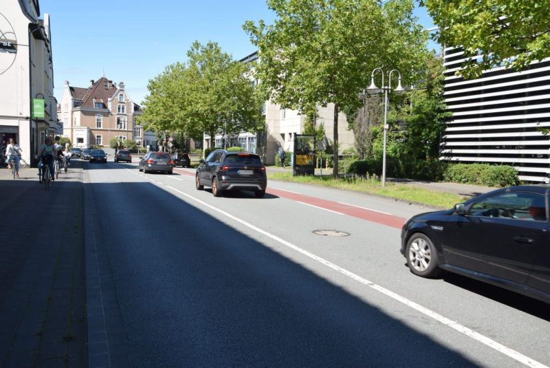 Herzebrocker Str 10/WE rts