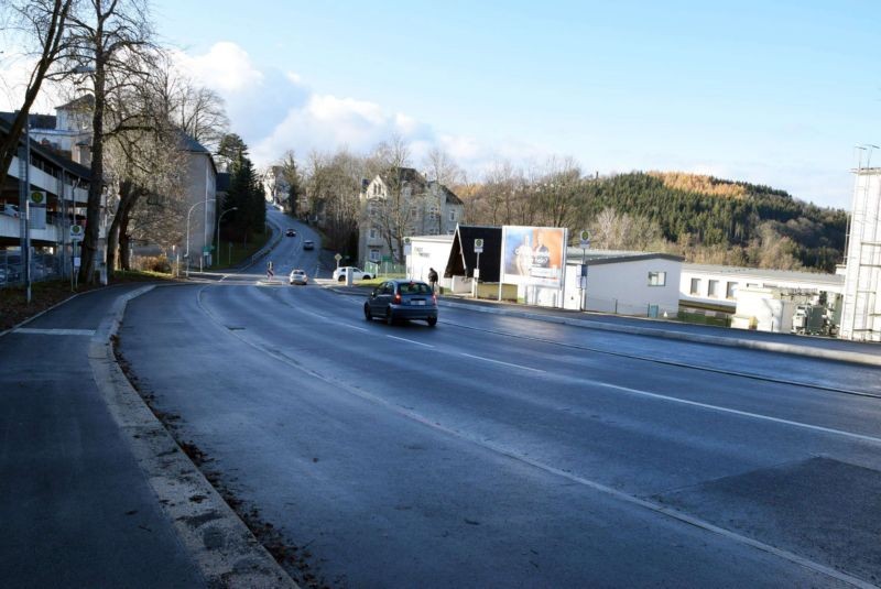 Paulus-Jenisius-Str/B 101/nh. Gärtnerstr/neb. Bus-Hts
