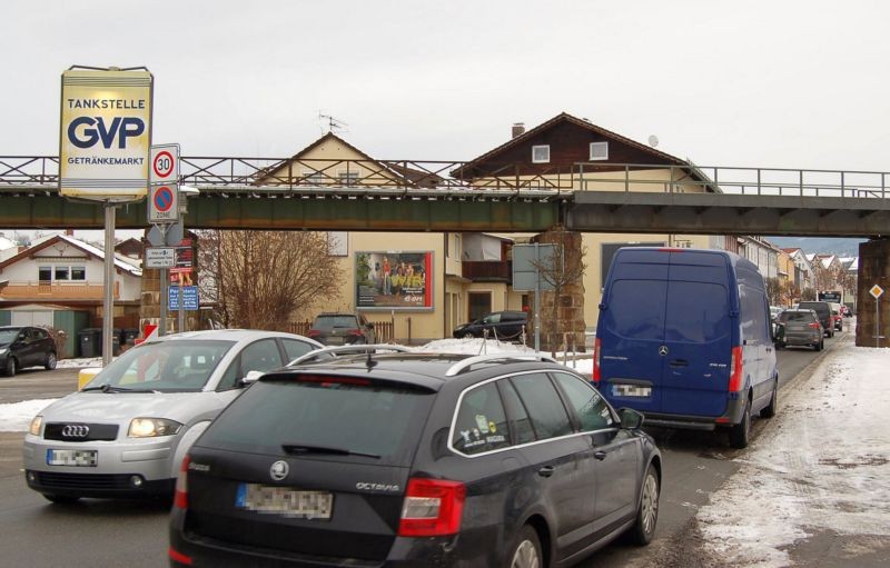 Regener Str. 2/geg. GVP Getränkemarkt (Sto. lks)