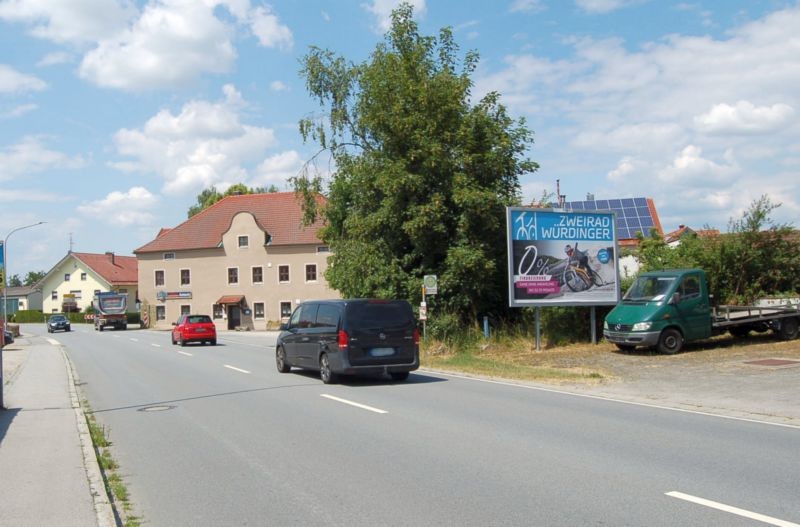 Bundesstr. 41/neb. Bushaltestelle (quer zur B 8)