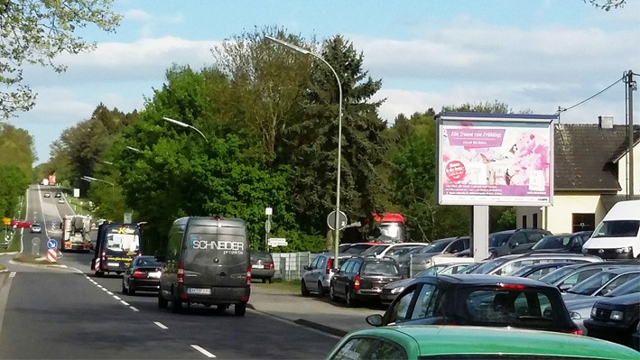 Hauptstr. 52/B 8/Ecke Gründewaldsgarten/WE rts (City-Star)