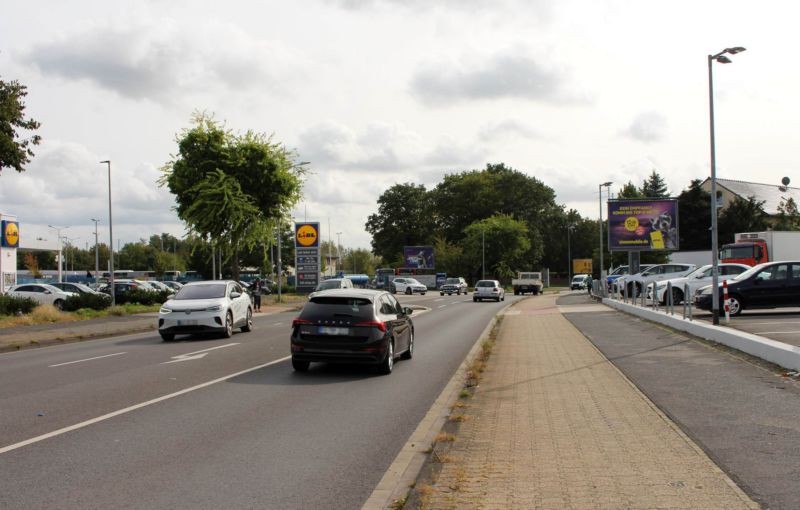 Klever Str. 47/geg. Lidl/Sicht Aldi (City-Star)