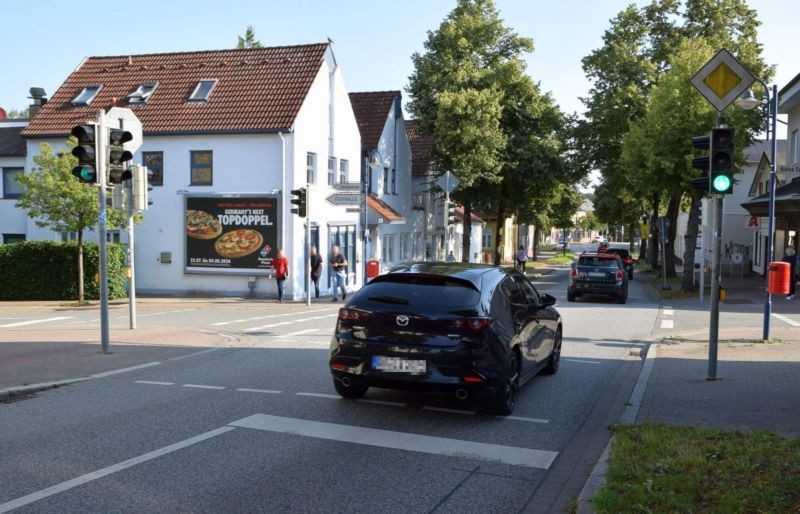 Hamburger Str. 28/Olivet-Allee (quer am Giebel)