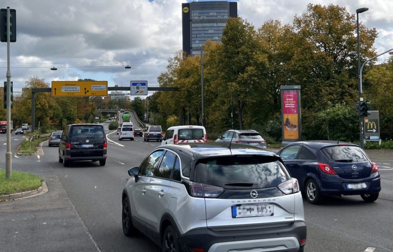 Grashofstr/B 1/B 8/Mercedesstr/nh. Nr. 13