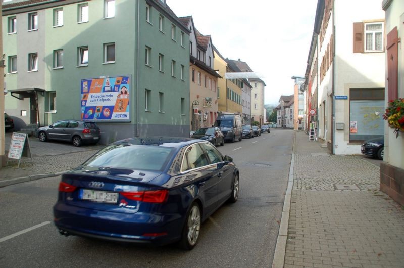 Obere Hauptstr/Hirschstr. 7 (quer am Giebel)