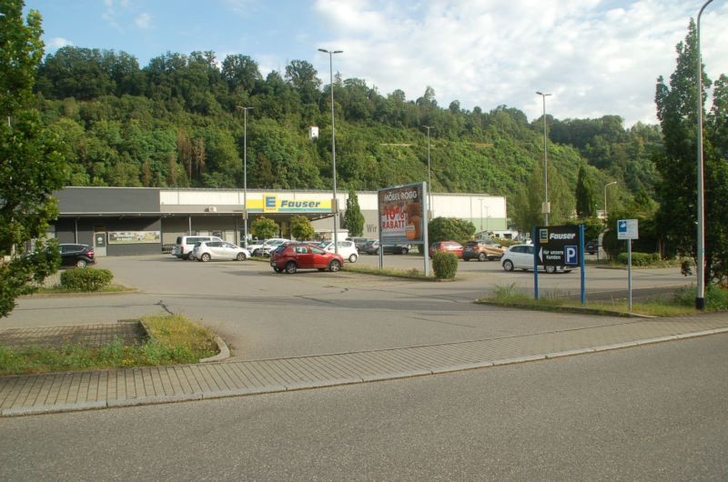 Bahnhofstr. 60 /Edeka/geg. Einfahrt (Sicht Rottweilerstr)