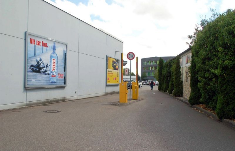 Brückenstr. 7 /Kaufland/Einfahrt Friedrichstr (Wand)