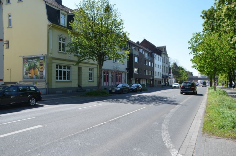 Hünxer Str. 84 (quer am Giebel)