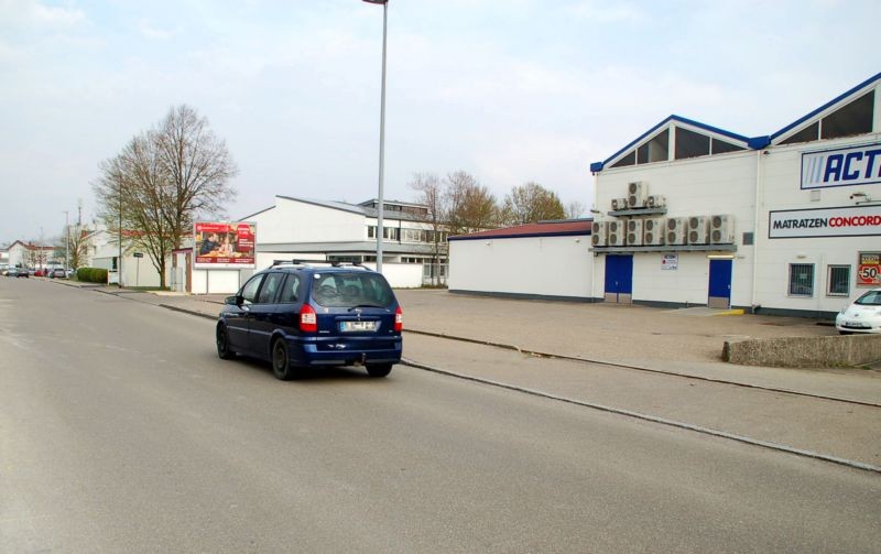 Johannes-Scheifele-Str/Einfahrt Action Markt (quer)