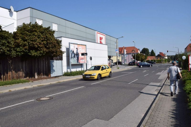 Zittauer Str. 120 /B99/Kaufland/neb. Einf Fr.-Engels-Str