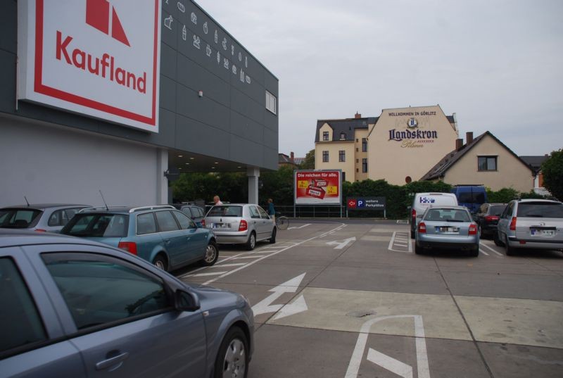 Zittauer Str. 120 /B99/Kaufland/neb. Einfahrt Parkgarage
