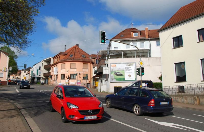 Dirminger Str/B 10/Ecke Bahnhofstr. 1 (quer)